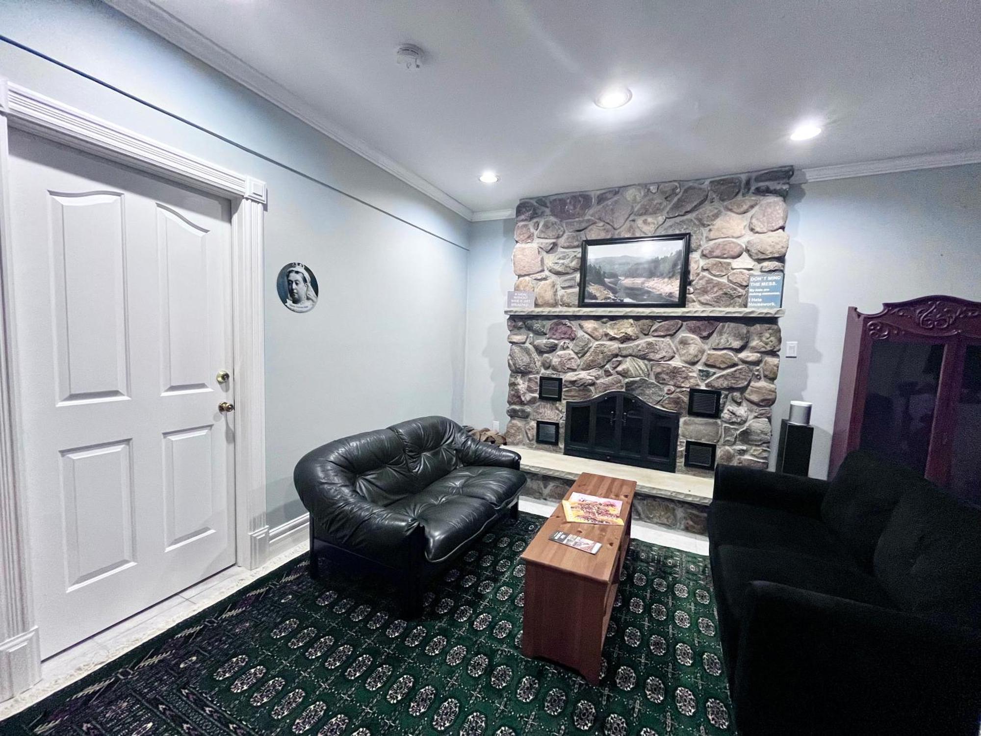 Caledon Manor And Country Inn Extérieur photo